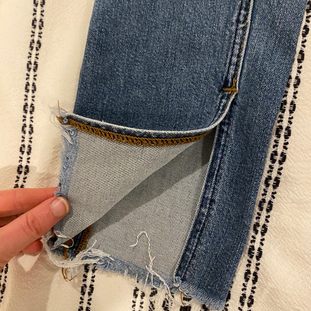 Reformation Riley Jeans Size 26 - Picture 5 of 6